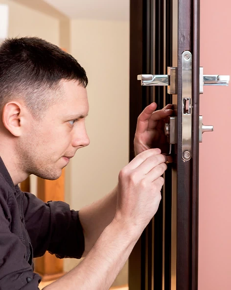 : Professional Locksmith For Commercial And Residential Locksmith Services in Stanton, CA