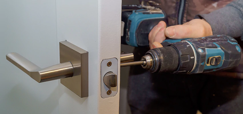 Broken Door Handle Lock Repair in Stanton, California